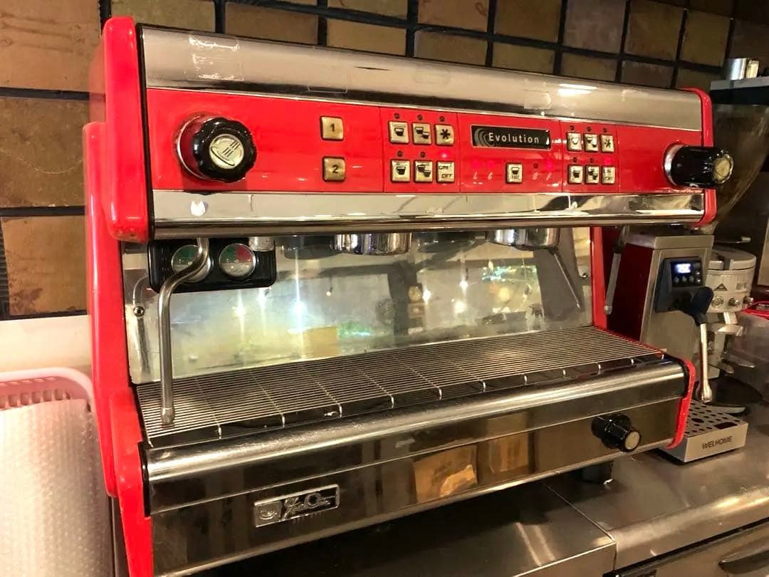 ダラコルテ　エボリューション　エスプレッソマシーン 発送2月21から3月10日