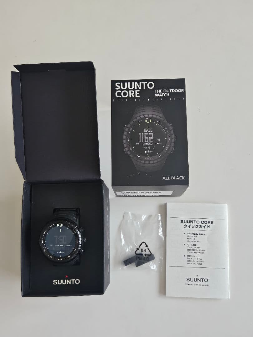 SUUNTO　コア（CORE） オールブラック S014279010