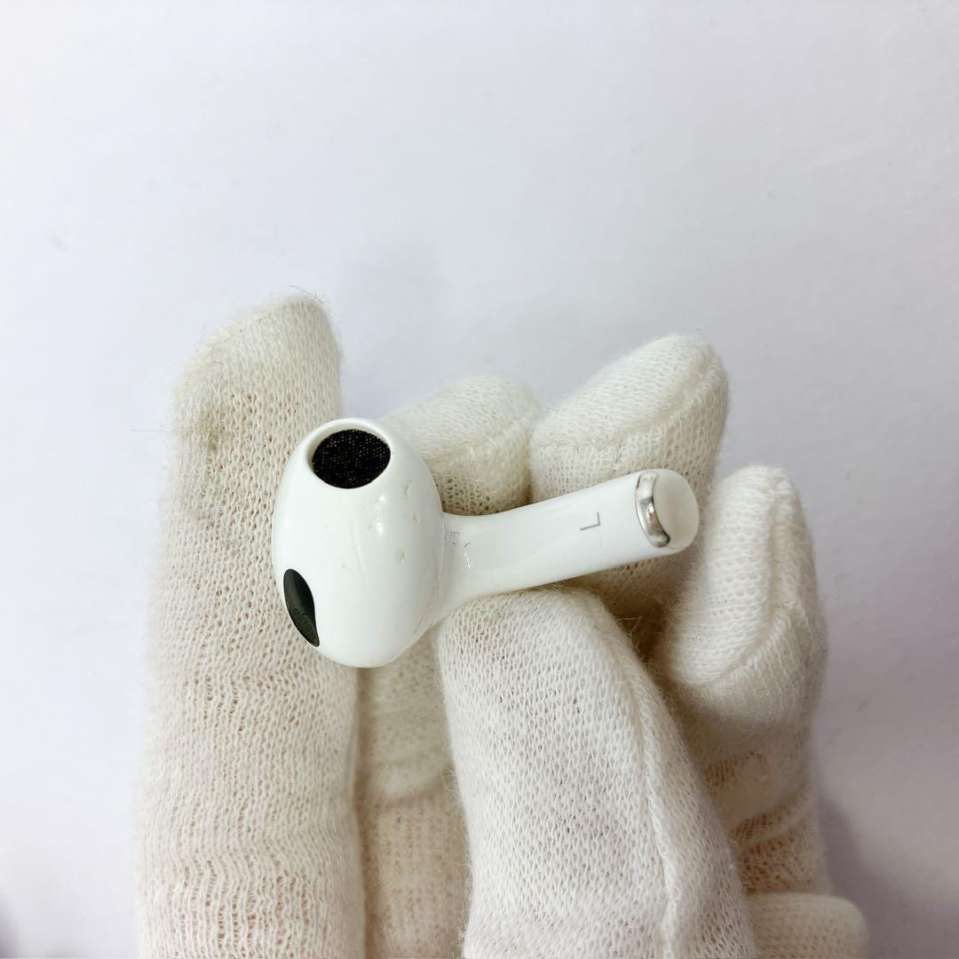 2868◯ AirPods 第3世代 本体 ホワイト 充電ケース付き