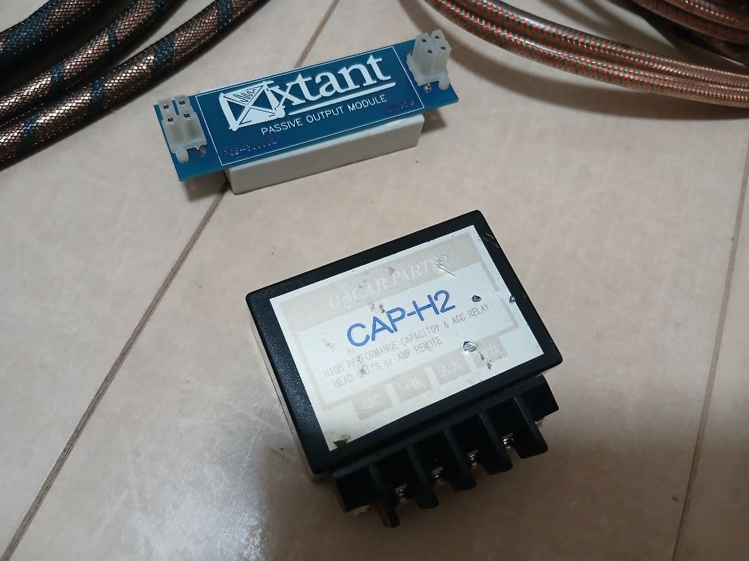 オーディオテクニカ、audison.Monitorケーブル、キャパシター、色々