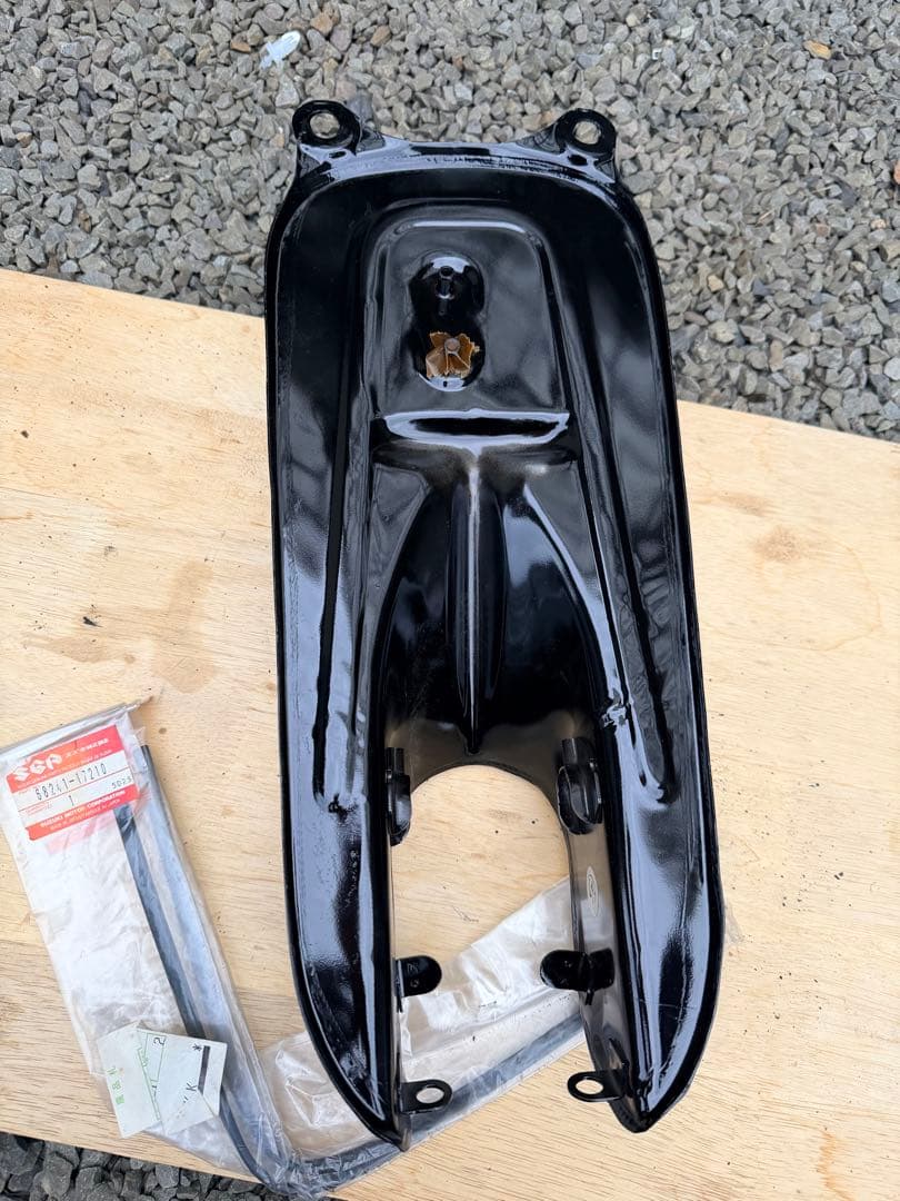 SUZUKI エポ 黒タンク