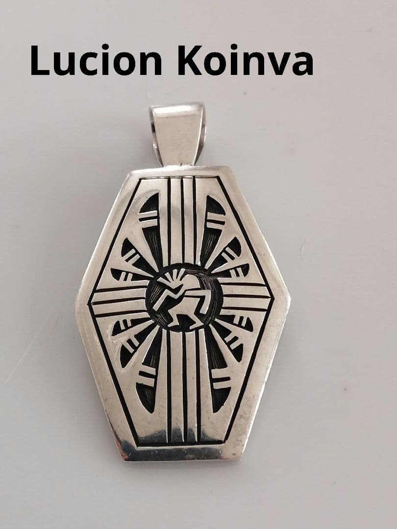 ルシオンバ　ホピ族　ココペリ　ペンダントトップ　STERLING