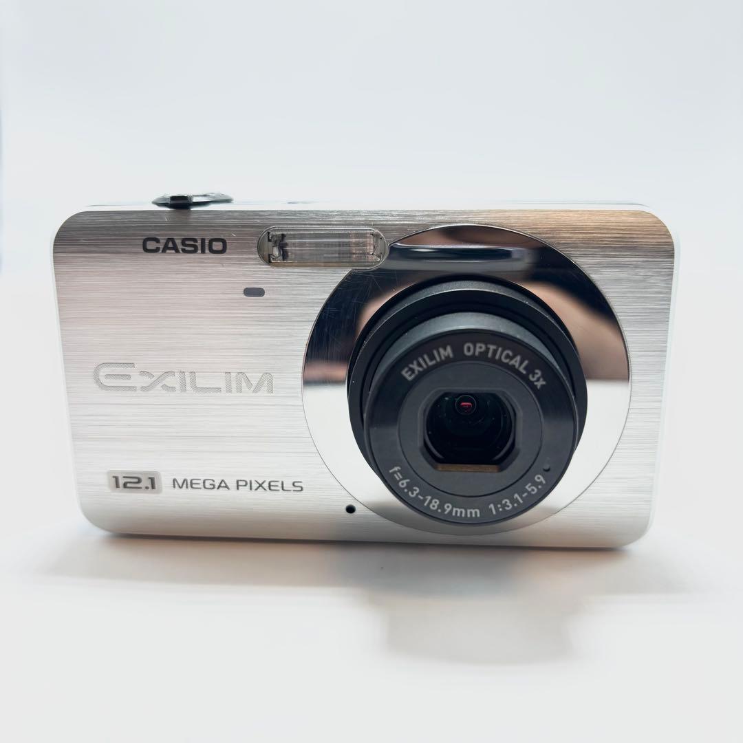 【週末限定値下げ】【付属品完備】CASIO EXILIM EX-Z90 シルバー