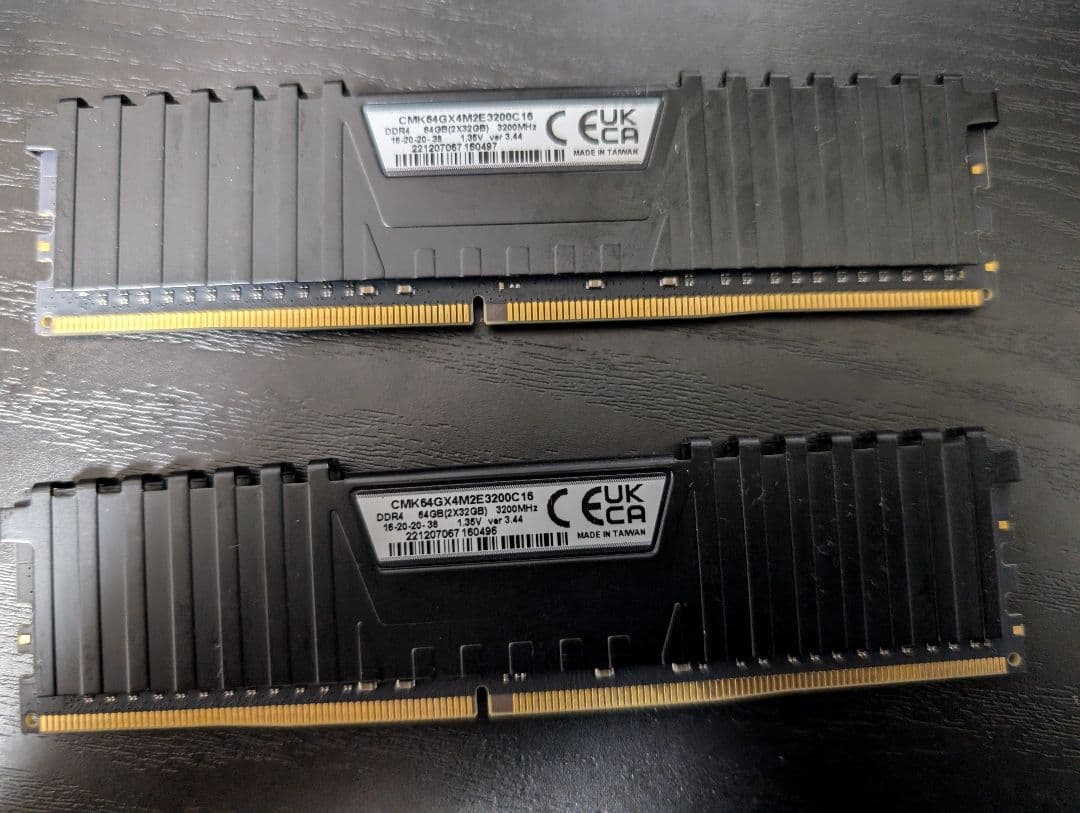 メモリー DDR4 3200MHz 64GB (32GBx2)