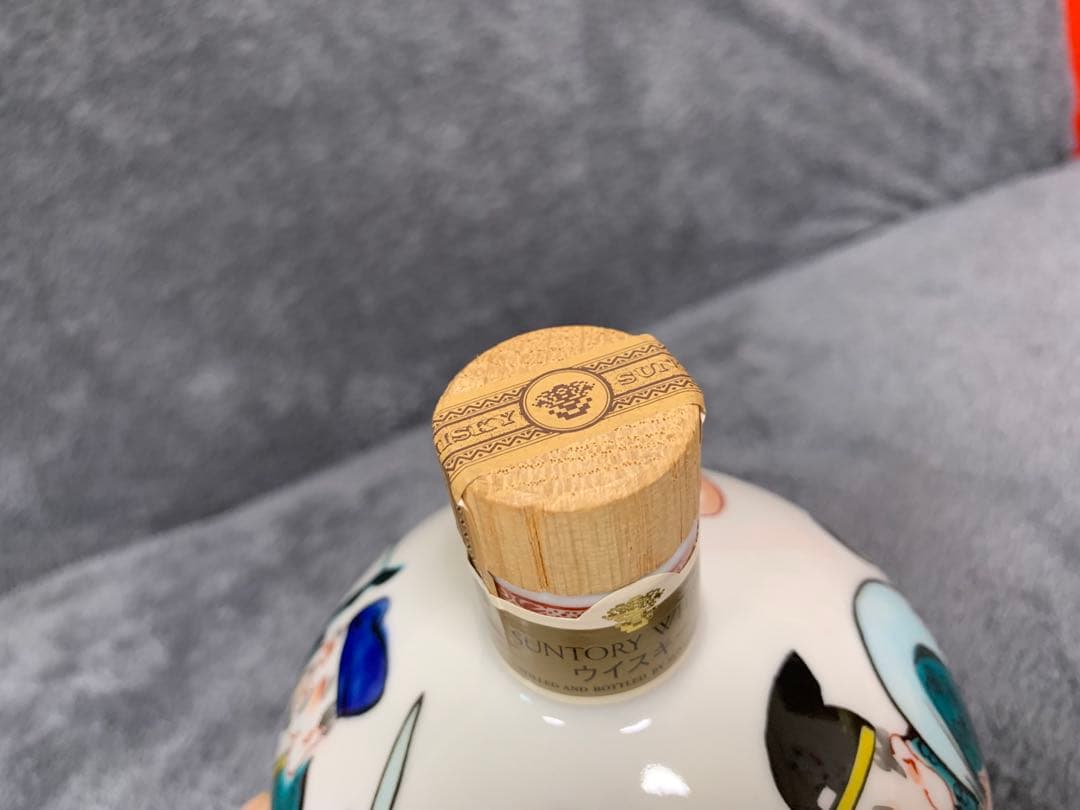 ☺︎ サントリー 九谷焼　七福神文瓶 ︎ 竹凰七福神文瓶 700ml 未開封品