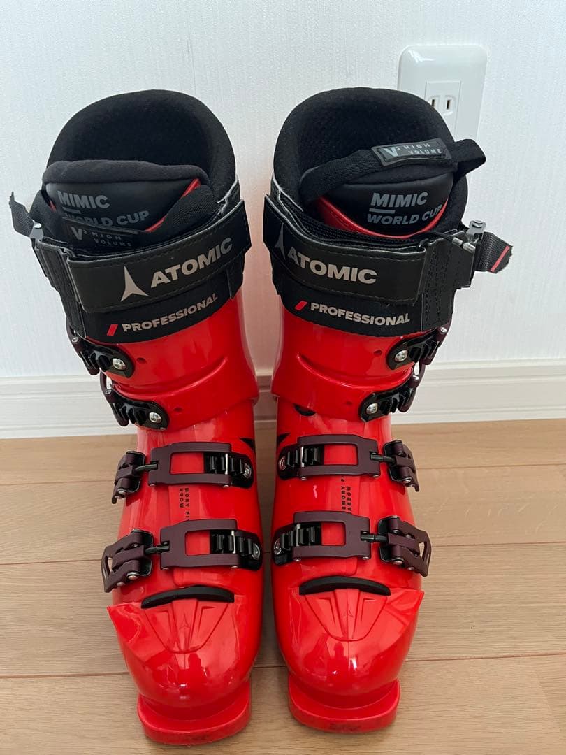 ATOMICブーツ 24-25モデル　ATOMIC REDSTER TI 130