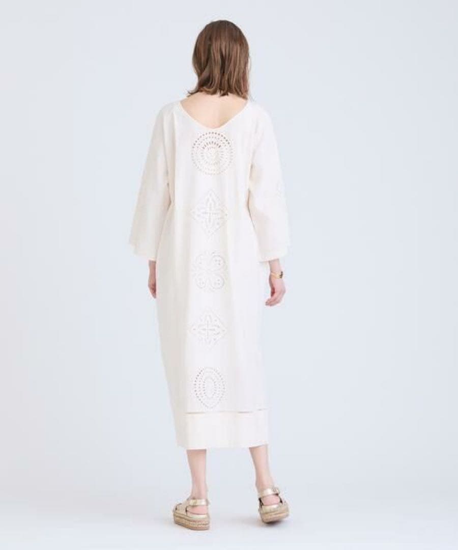 HOUSE OF LOTUS モザイクエンブロイダリーワンピース