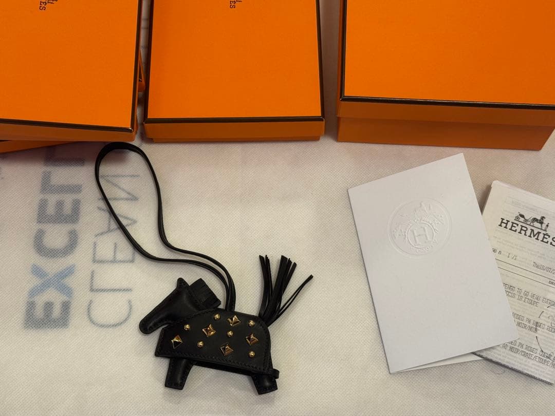HERMES 馬型チャーム ブラック 新品未使用