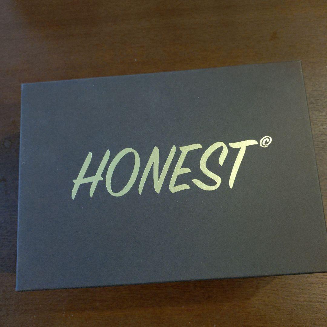 HONEST シャークロゴ ハイエース給油口カバー