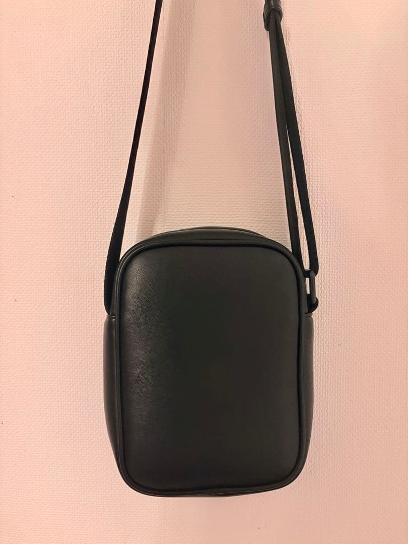 ✨1/4限定大幅値下げ✨超美品 DIESEL フェイクレザーショルダーバッグ