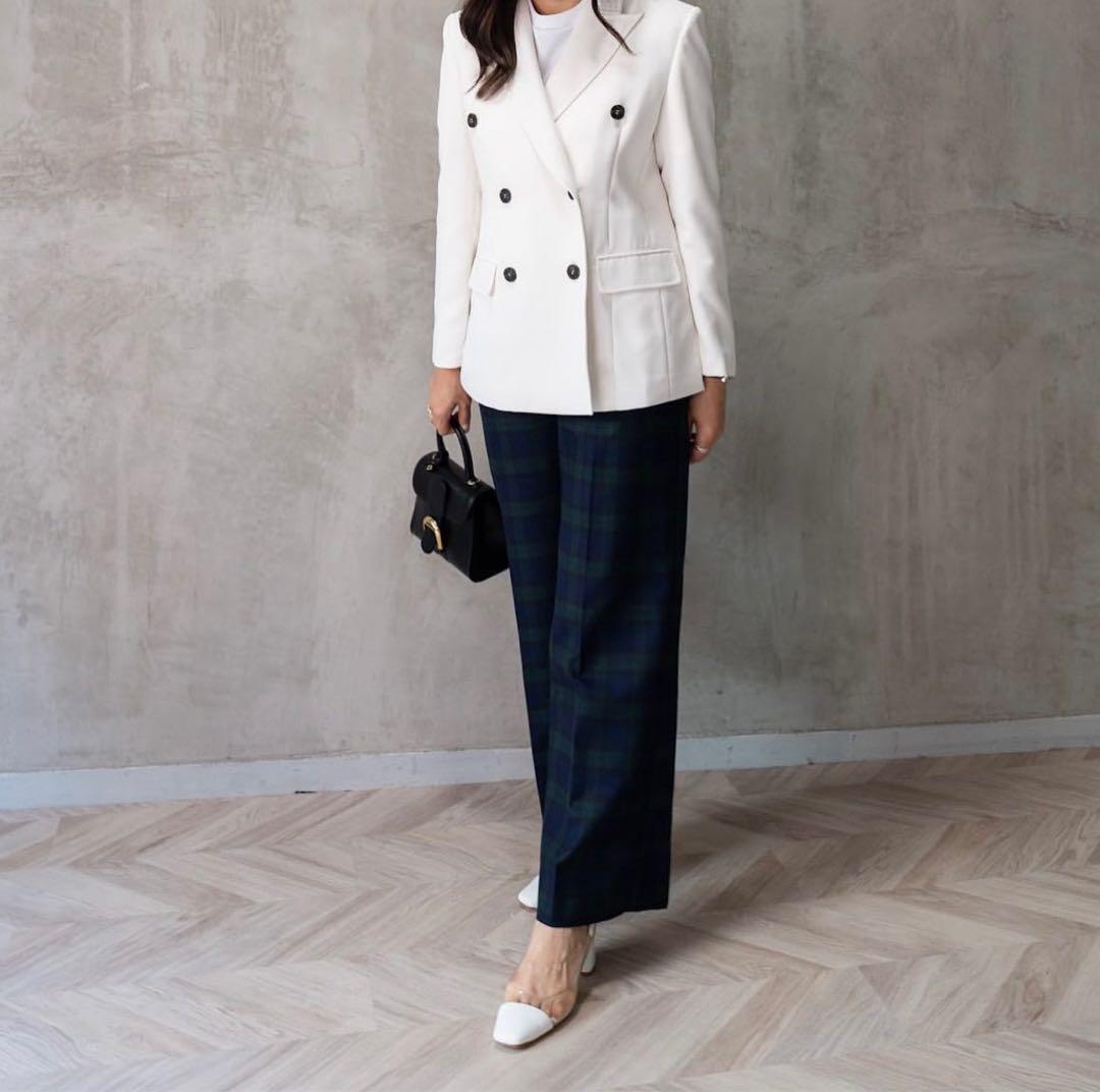 トレゾールバイラナ　バックドレープジャケット　 ホワイト　 テーラードジャケット