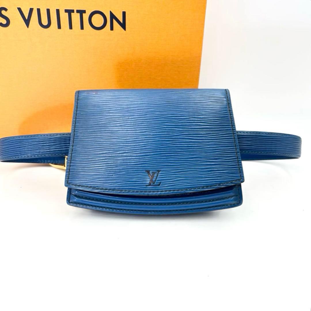 ★Louis Vuitton エピ　サンチュール・ティルシット　ボディバッグ