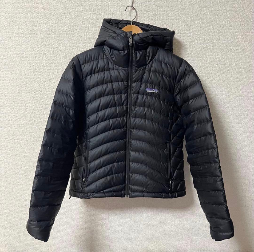 patagonia ダウンセーターフーディー　ブラック