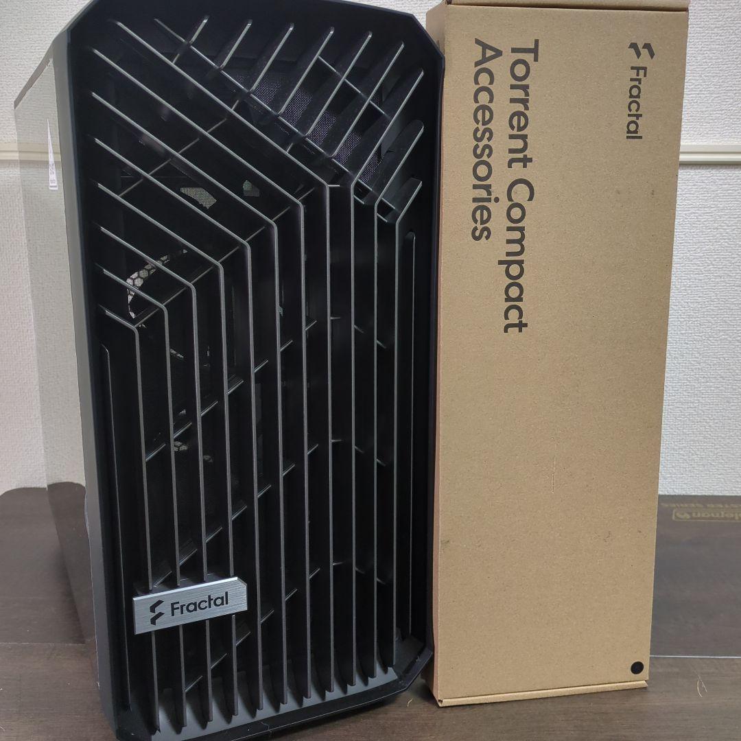 PCケース(自作PC用) Fractal Design Torrent Compact