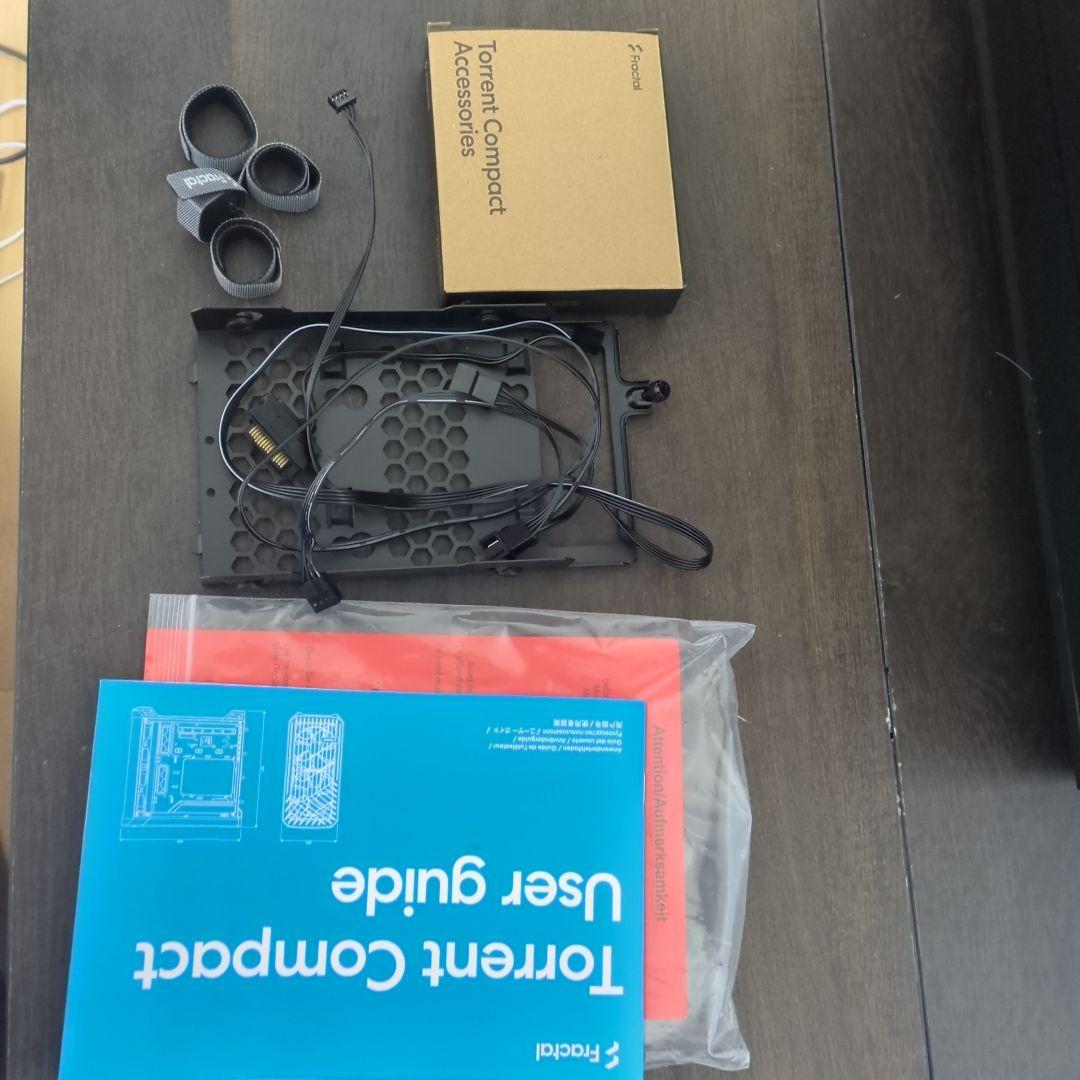 PCケース(自作PC用) Fractal Design Torrent Compact