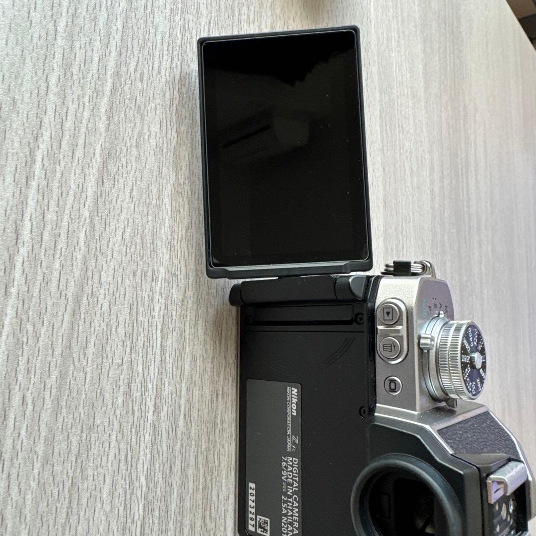 Nikon Z fc 16-50レンズキット　シルバー