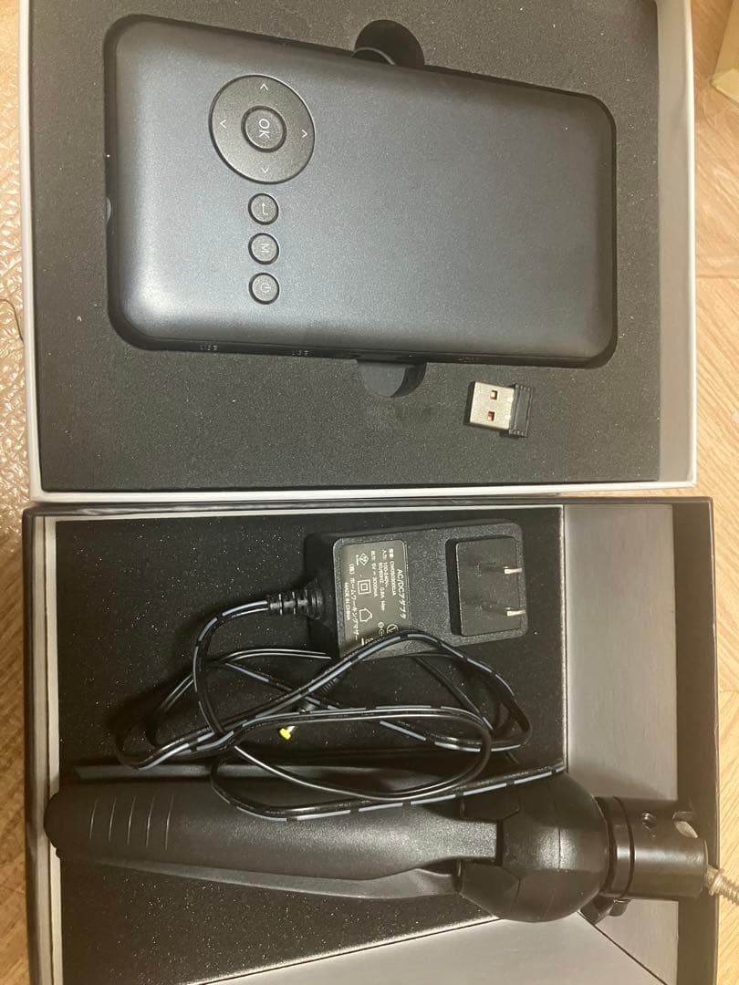 カベーニ モバイル プロジェクター 小型 ワイヤレス　ブラック