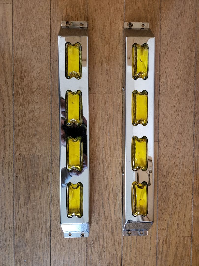 ヒデ　激安‼️　デコトラ　人気　角マーカー　ステー付き　車高灯