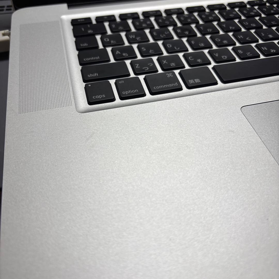 Macbookpro 15.4 i7 4GB A1286 充放電16回 2011