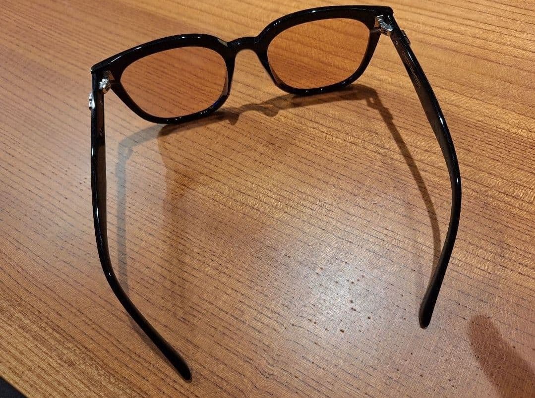 GENTLE MONSTER By ブラック ブラウン