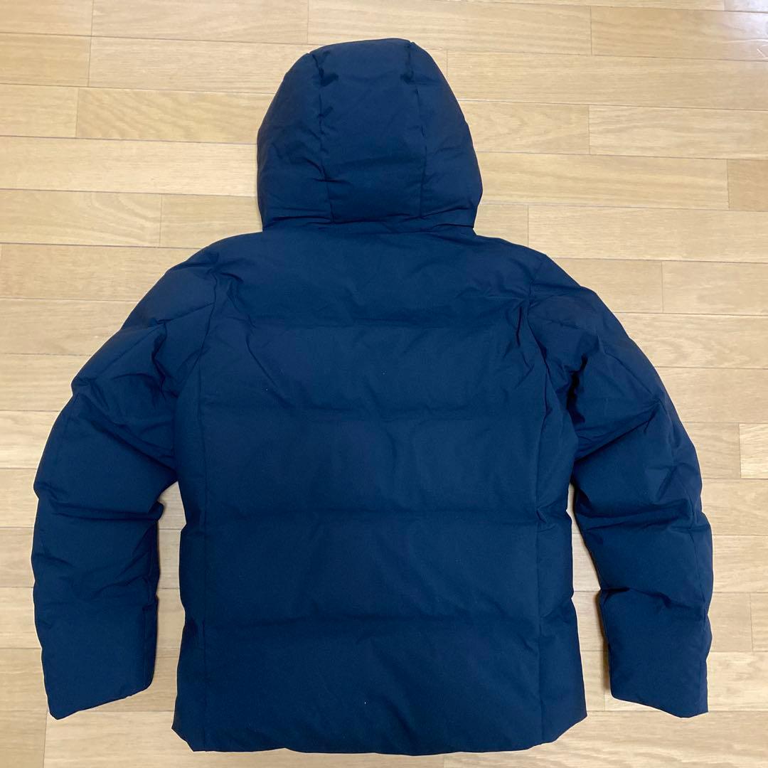 2025新作 シームレスダウンパーカ ユニクロ ブラック Mサイズ