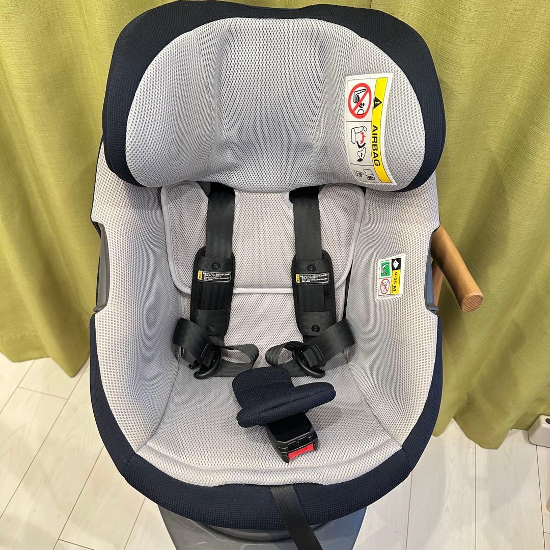 コンビ　チャイルドシート　THE S Air ISOFIX エッグショック