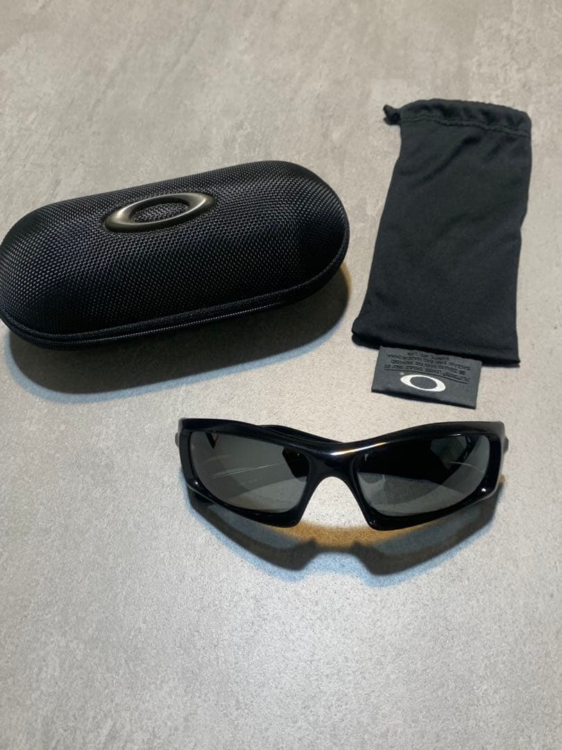 Oakley ブラックサングラス ケース付き made in USA