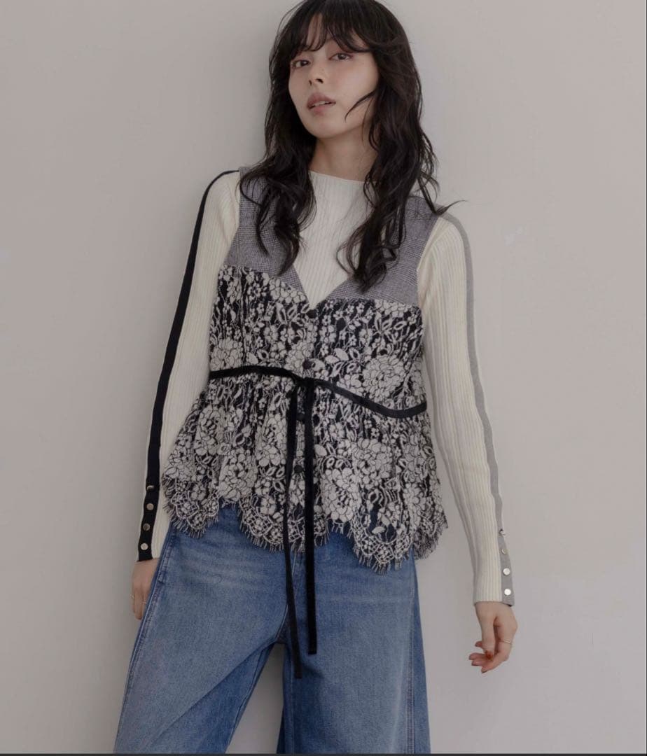 エイミーロウ　ベロアレース ペプラムビスチェキャミソール