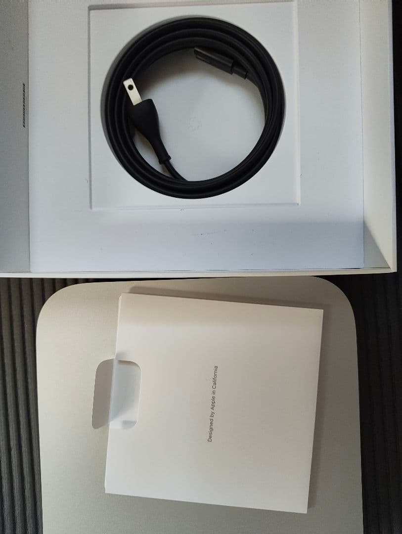 Apple Mac mini M2（メモリ16GB / SSD 256GB）