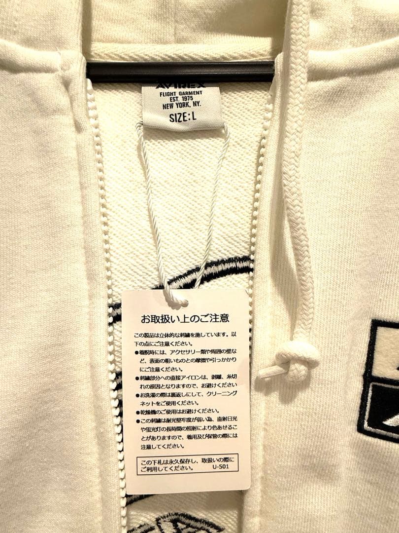 AVIREX × ATEEZ / SLEEVE LOGO PARKA ホワイト