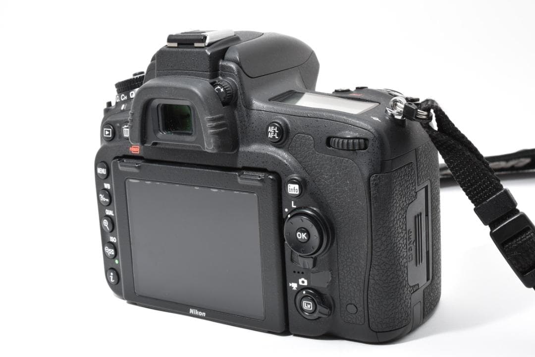 【美品】Nikon ニコン D750 デジタルカメラ