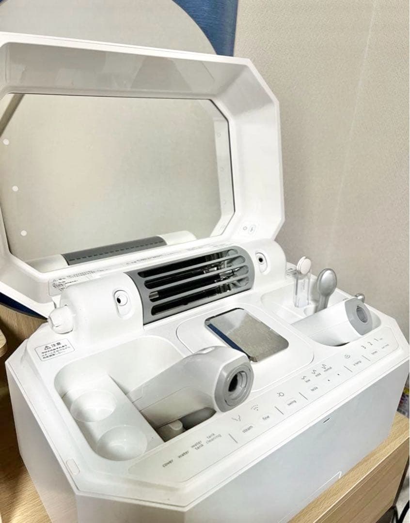 サキナルルシェ美顔器(保証期限1年以上・LED・清掃済み)