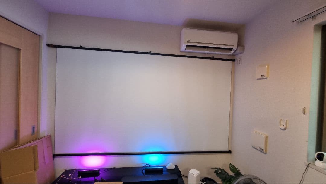 ぼっち専用 シアターハウス プロジェクトスクリーン　110インチ