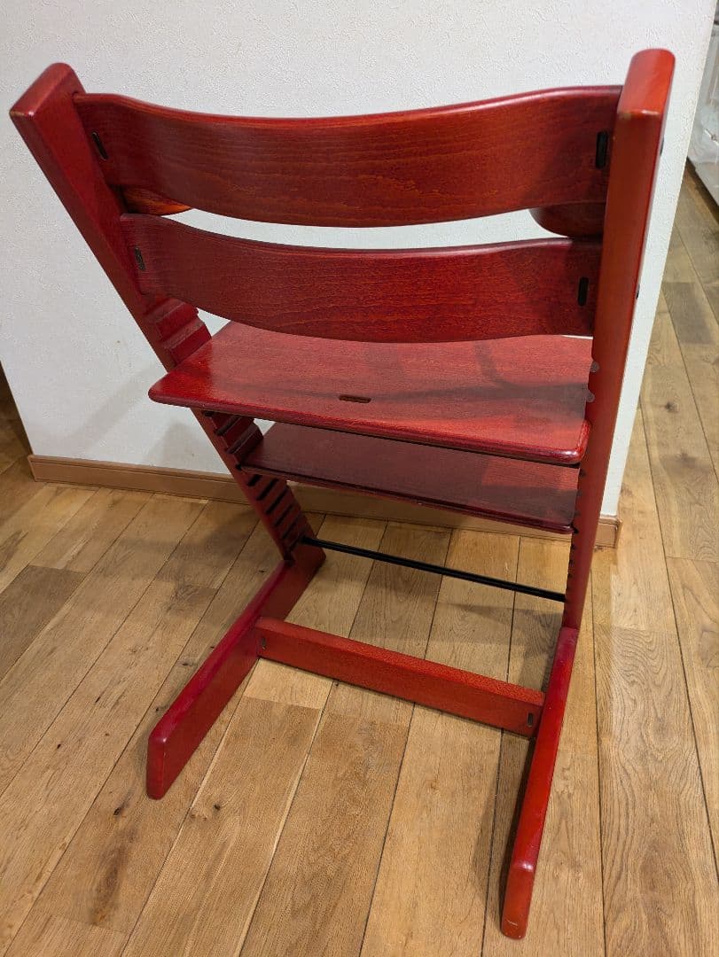 ハイチェア　レッド　赤