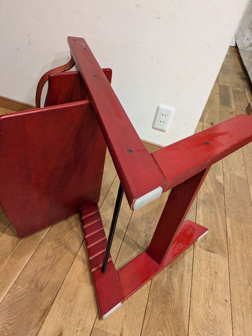 ハイチェア　レッド　赤