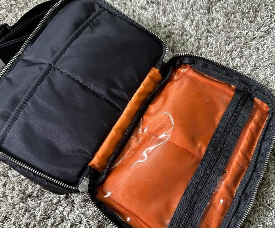 【未使用】 ショルダーバック 新品 ポーター タンカー 2層式 ブラック