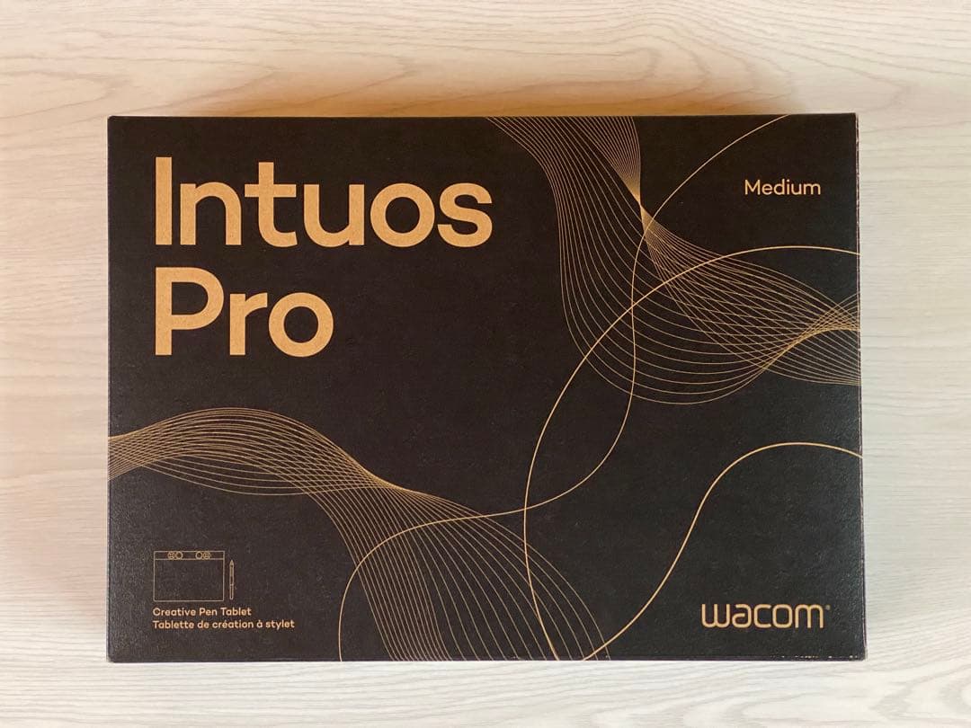 液タブ・ペンタブ Wacom Intuos Pro Medium (2025)