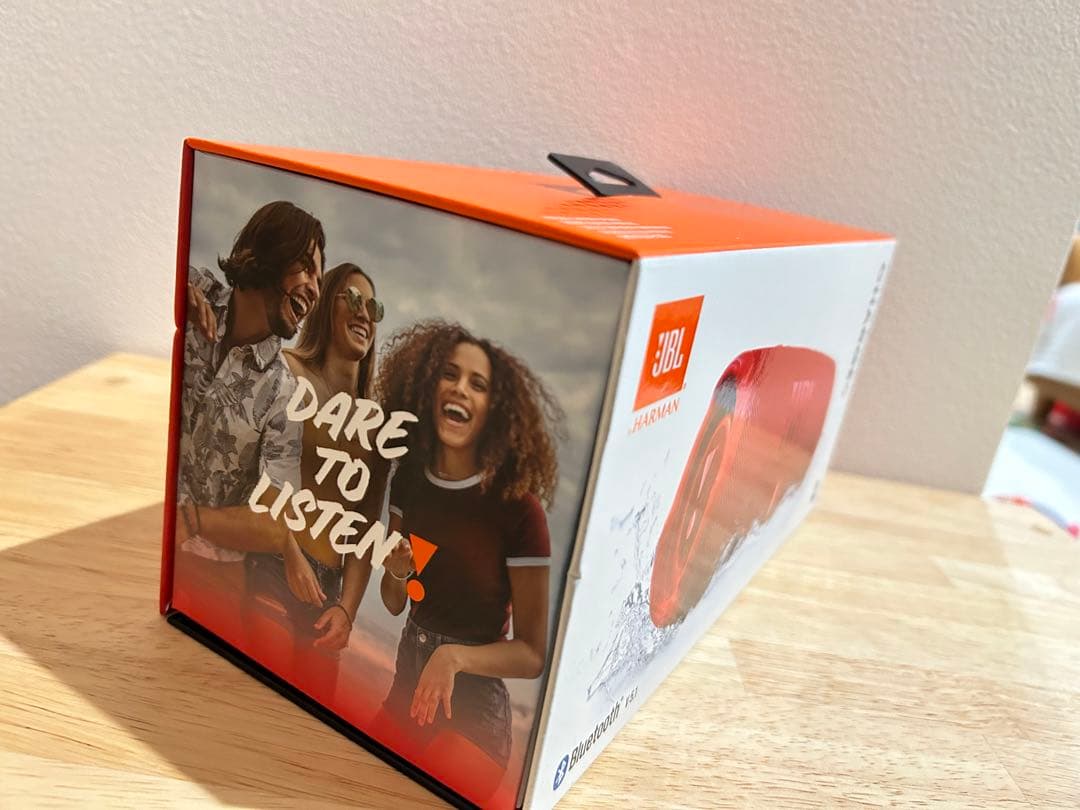 美品　箱付き　JBL Charge 5 ワイヤレススピーカー レッド