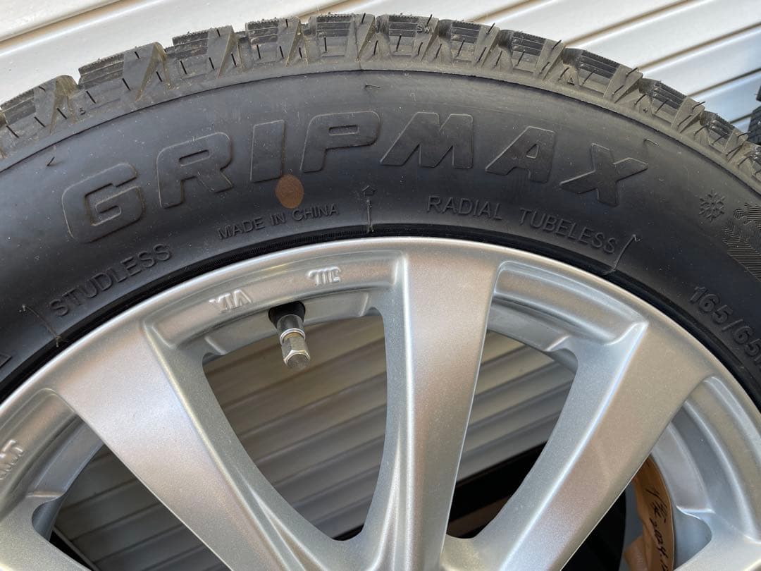 ダイハツ　タフト用15インチ スタッドレスタイヤ&ホイールセット 4本