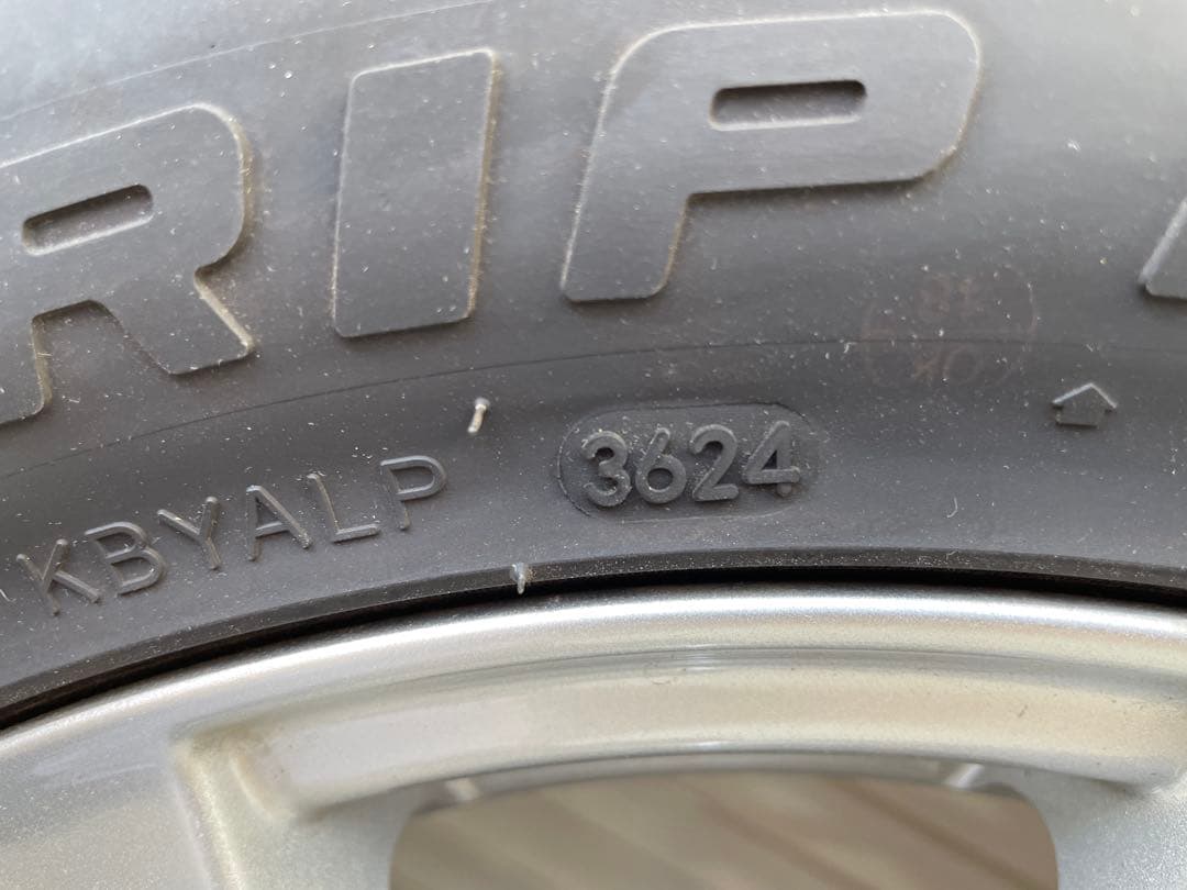 ダイハツ　タフト用15インチ スタッドレスタイヤ&ホイールセット 4本