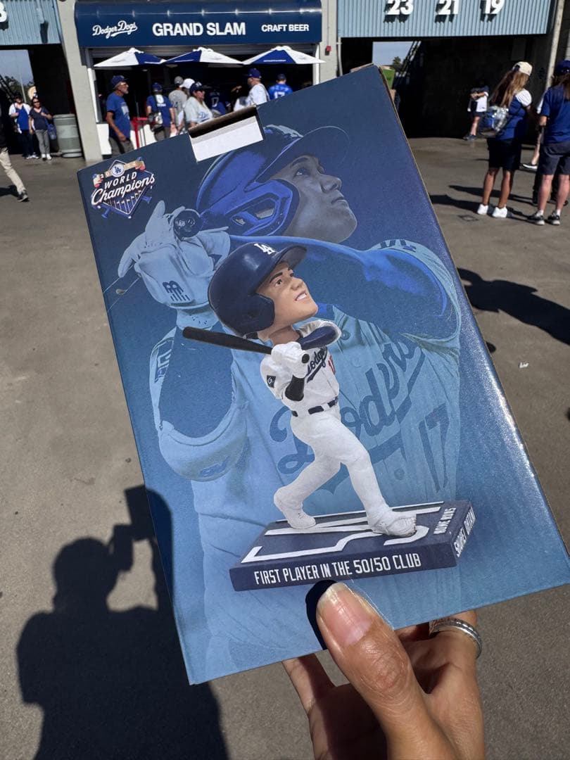 大谷翔平　50/50 バブルヘッド　来場者限定　スタジアム配布　冊子付