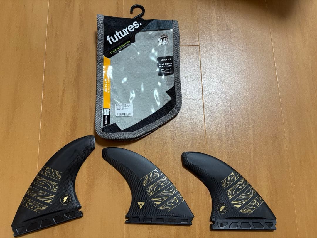 futuresフューチャーフィンALPHA VECTOR 3/2 (Mサイズ)