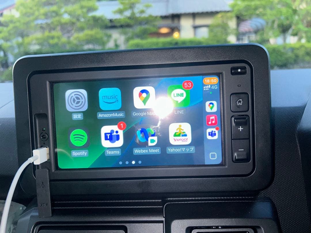 ダイハツ純正6.8インチスマホ連携ディスプレイオーディオ　タフト外し