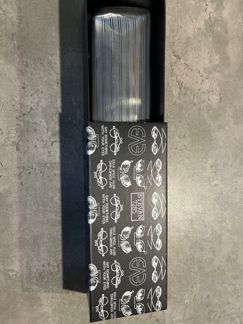 【新品-未使用】EYEVAN7285 メガネケース