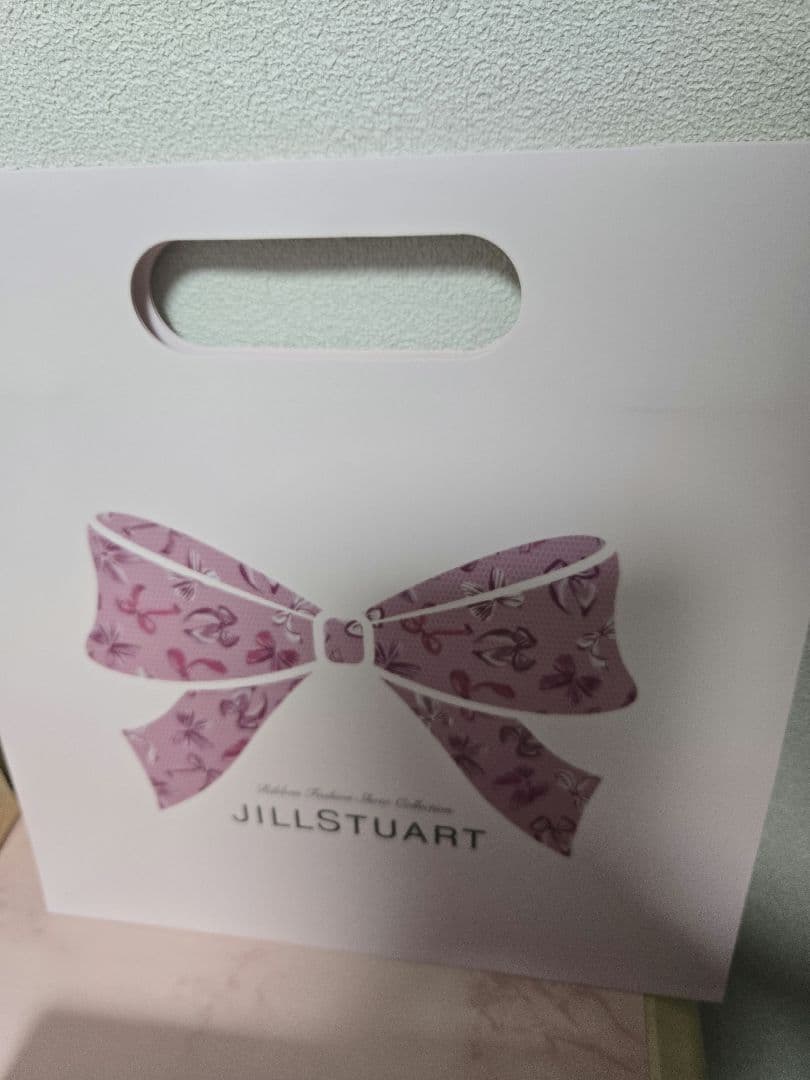 新品　ジルスチュアート　リボンファッションショー　クリスマスコフレ 2025