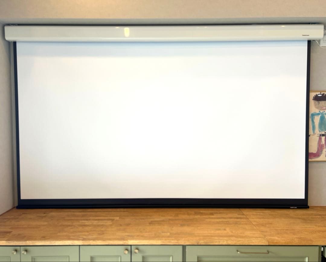 【値下げ】Theaterhouse プロジェクタースクリーン 100インチ