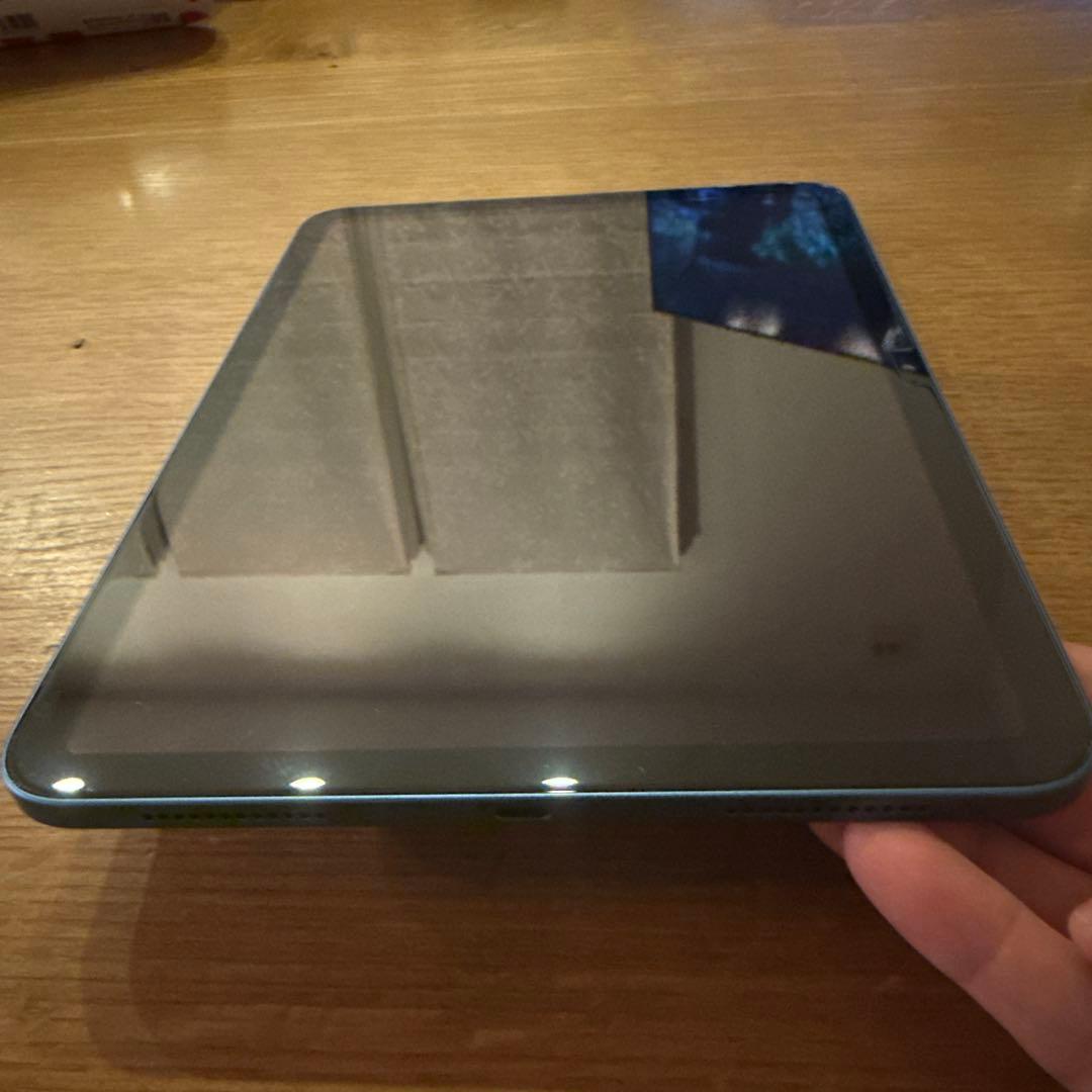 iPad （第10世代）Wi-Fiモデル　ブルー本体のみ、カバーフィルム装着済