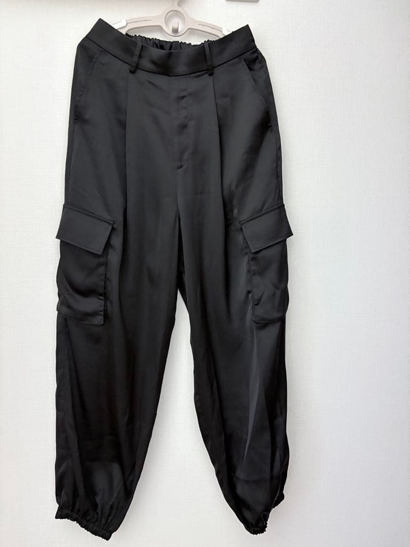 【新品】Crewre マットサテンカーゴパンツ サイズ1