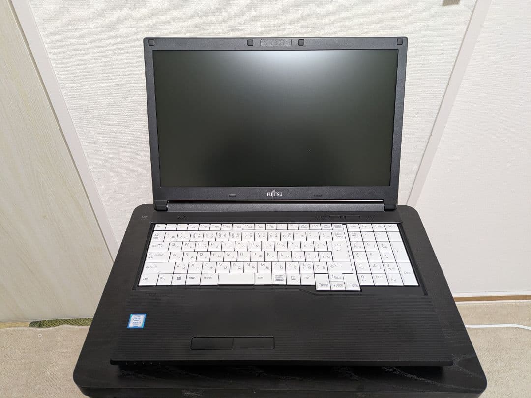 【美品】富士通 Lifebook A576/RX