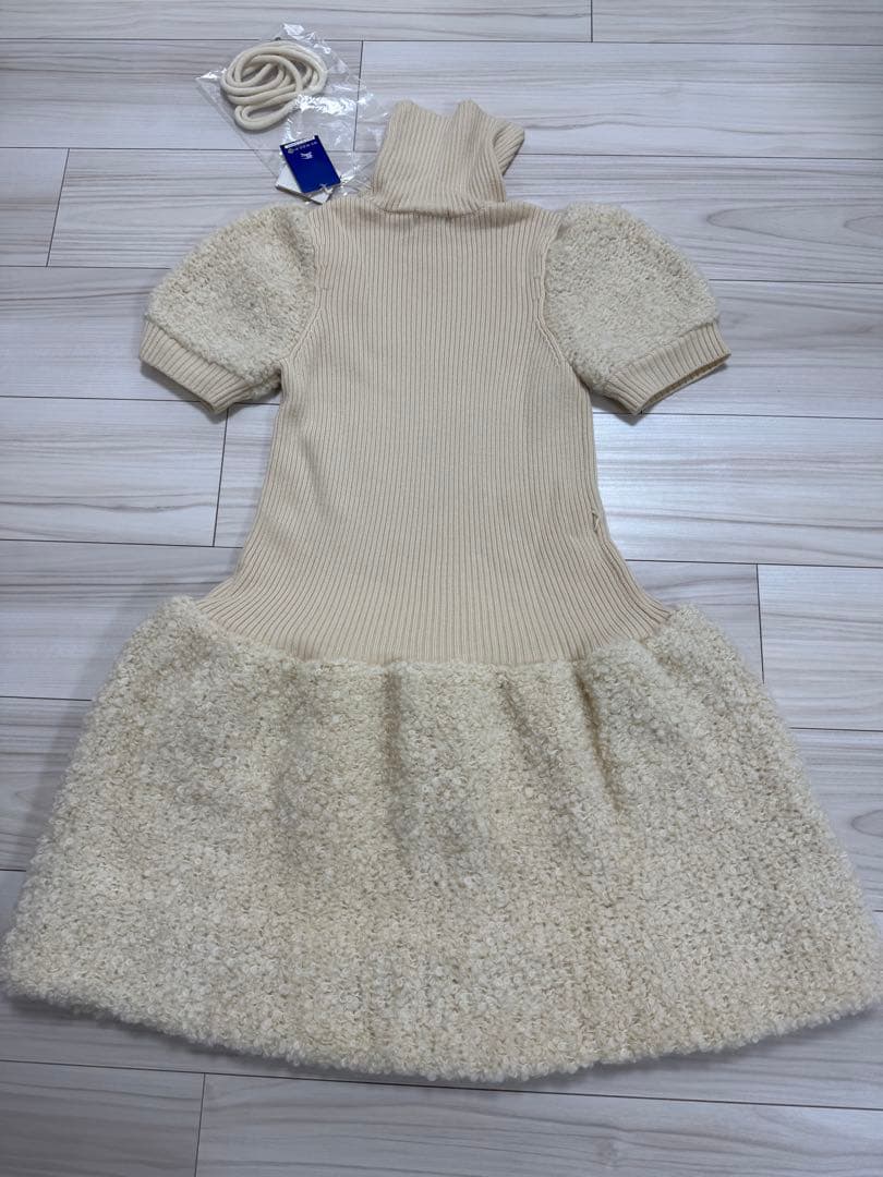 【新品】バーバリーブルーレーベル ニットドッキングワンピース アイボリー